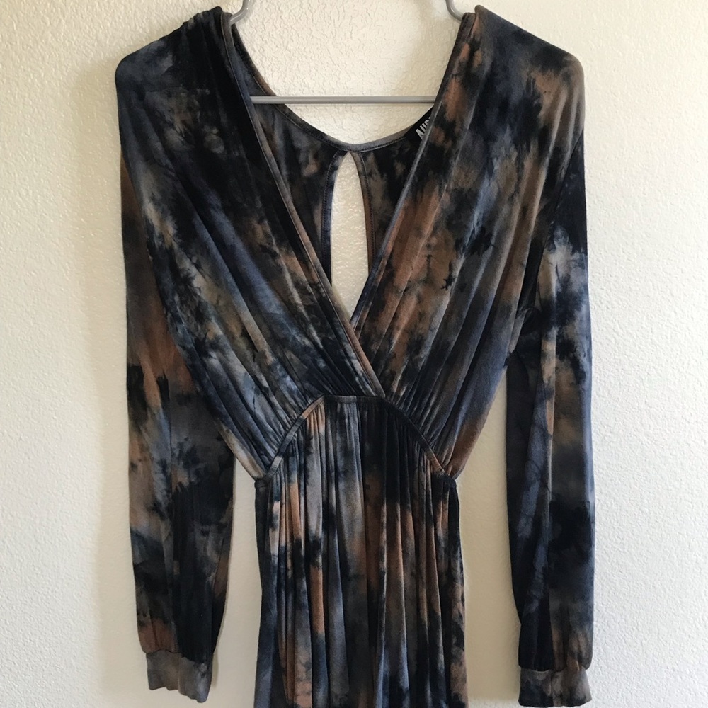 Romper - Picture 2 of 4